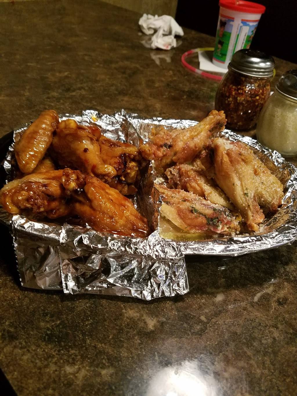 Coccas Pizza | restaurant | 7144 Market St, Youngstown, OH 44512, USA | 3307261669 OR +1 330-726-1669