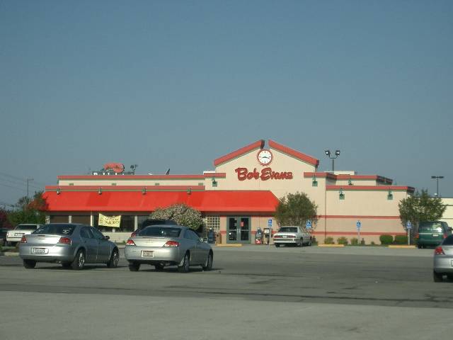 Bob Evans | restaurant | 2400 Tiffin Ave, Findlay, OH 45840, USA | 4194241800 OR +1 419-424-1800