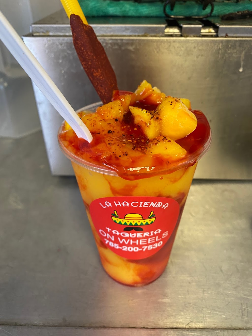 La Hacienda Taqueria On Wheels | restaurant | 1903 N Buckeye Ave, Abilene, KS 67410, USA | 7854911043 OR +1 785-491-1043