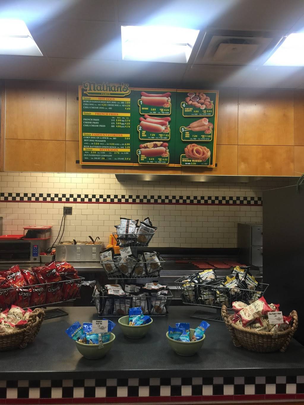 Nathans Famous | restaurant | 248 Main St, Ruby, NY 12475, USA | 8453368129 OR +1 845-336-8129