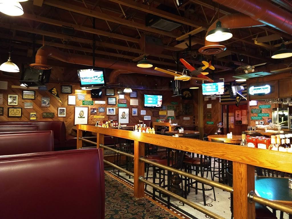 Flannigans | restaurant | 501 1st Ave, Coralville, IA 52241, USA | 3193511904 OR +1 319-351-1904