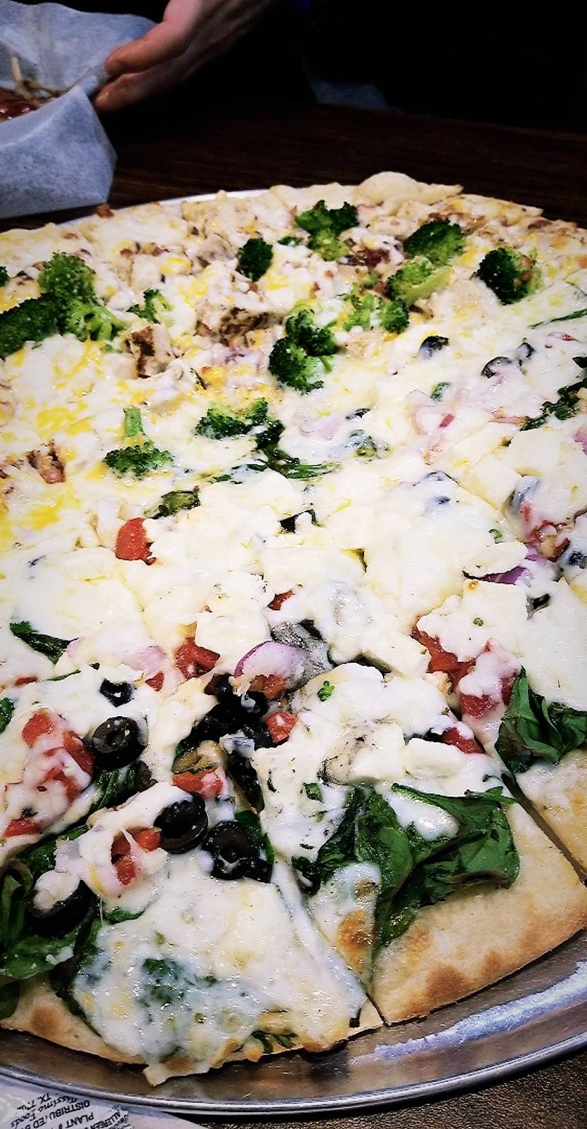 Pizza King | restaurant | 1701 E 10th St, Jeffersonville, IN 47130, USA | 8122828286 OR +1 812-282-8286