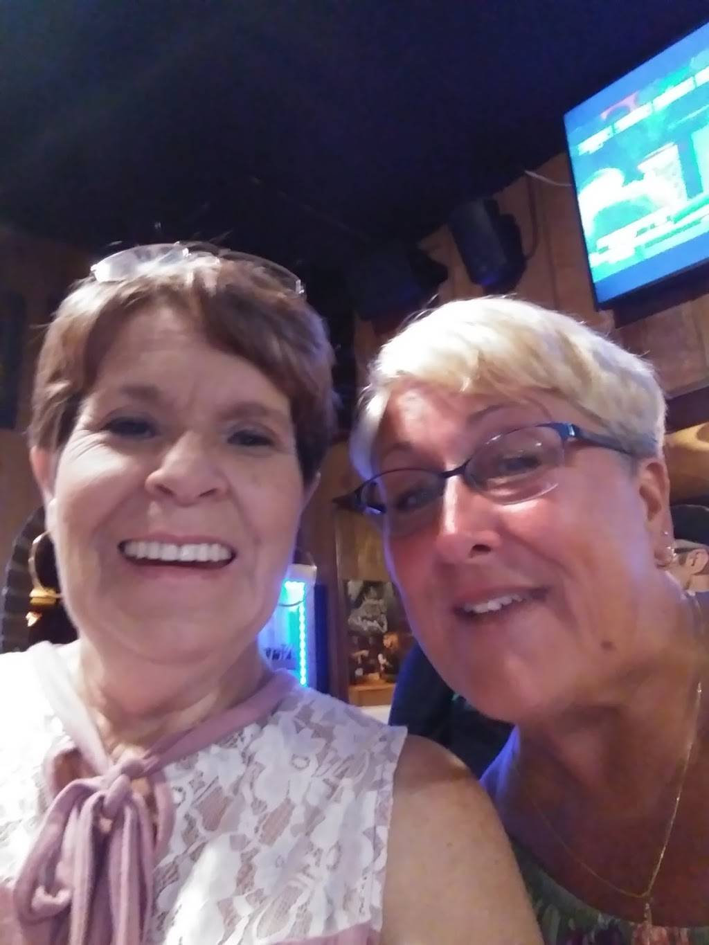 Smileys Pub | night club | 39 N 8th St, Richmond, IN 47374, USA | 7659626388 OR +1 765-962-6388