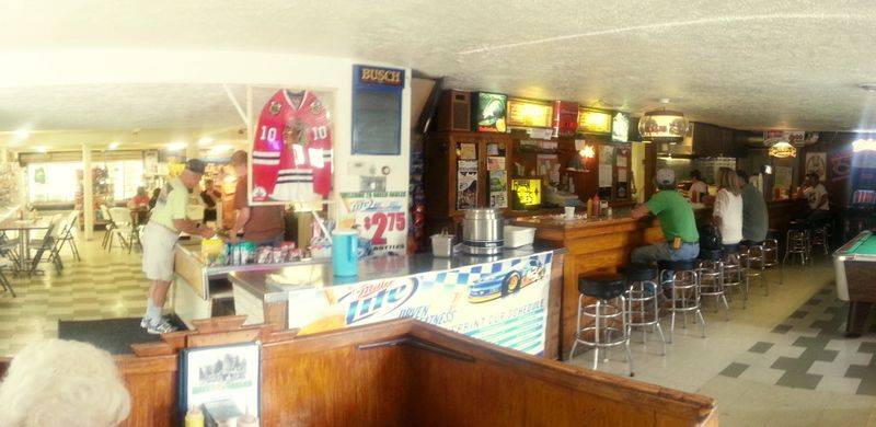 Green Gables Bar & Grill | restaurant | 17485 E 2500 Rd N, Hudson, IL 61748, USA | 3097472496 OR +1 309-747-2496