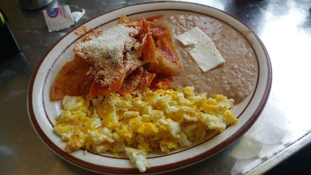 Cenaduria Gumacus | restaurant | 8646 State St, South Gate, CA 90280, USA | 3235665522 OR +1 323-566-5522