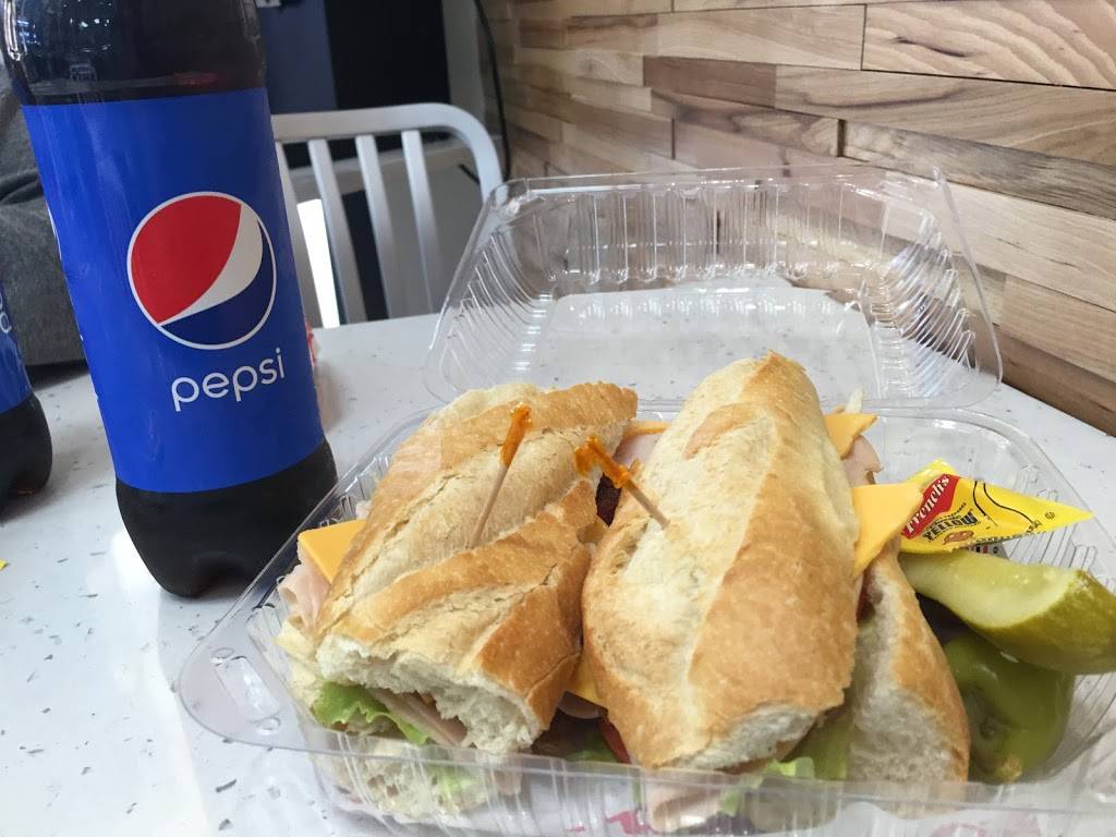 Lees Sandwiches - Corona | restaurant | 2276 Griffin Way #106, Corona, CA 92879, USA | 9513402605 OR +1 951-340-2605