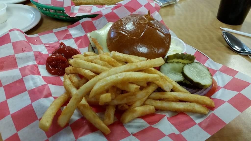 Delish Cafe | restaurant | 8775 Wabash Ave, Terre Haute, IN 47803, USA | 8128770001 OR +1 812-877-0001