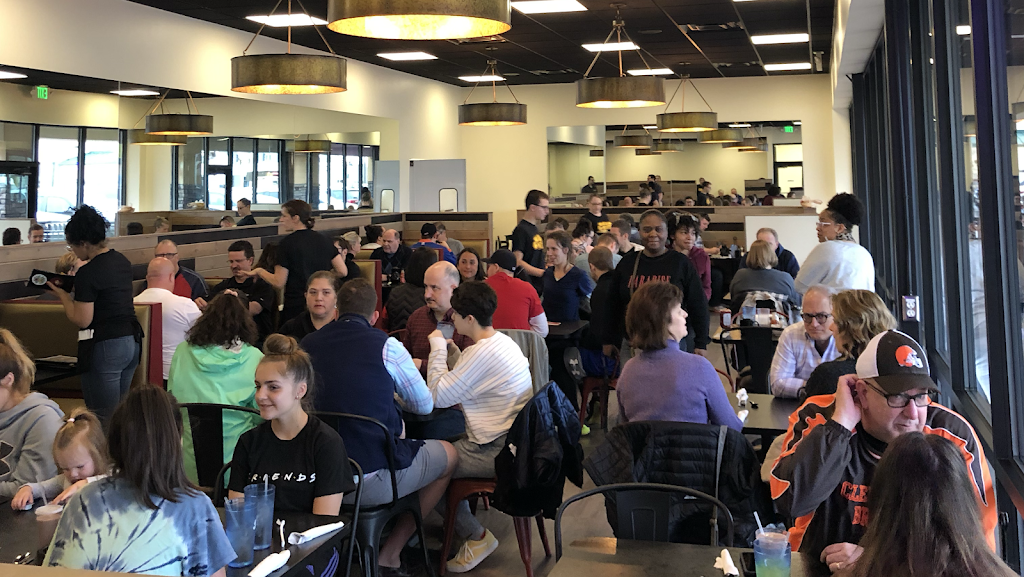 Wally Waffle | restaurant | 3997 Medina Rd, Akron, OH 44333, USA | 2344660155 OR +1 234-466-0155