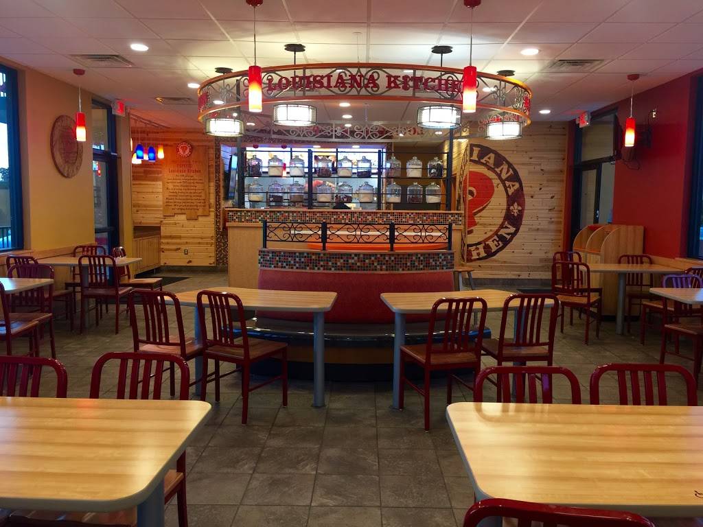 Popeyes Louisiana Kitchen | restaurant | 705 W Illinois Ave, Dallas, TX 75224, USA | 2142156863 OR +1 214-215-6863