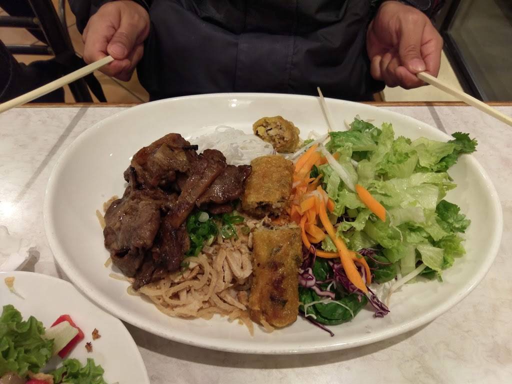 Phoenix Restaurant | restaurant | 1151 College St, Toronto, ON M6H 3K5, Canada | 4165386891 OR +1 416-538-6891