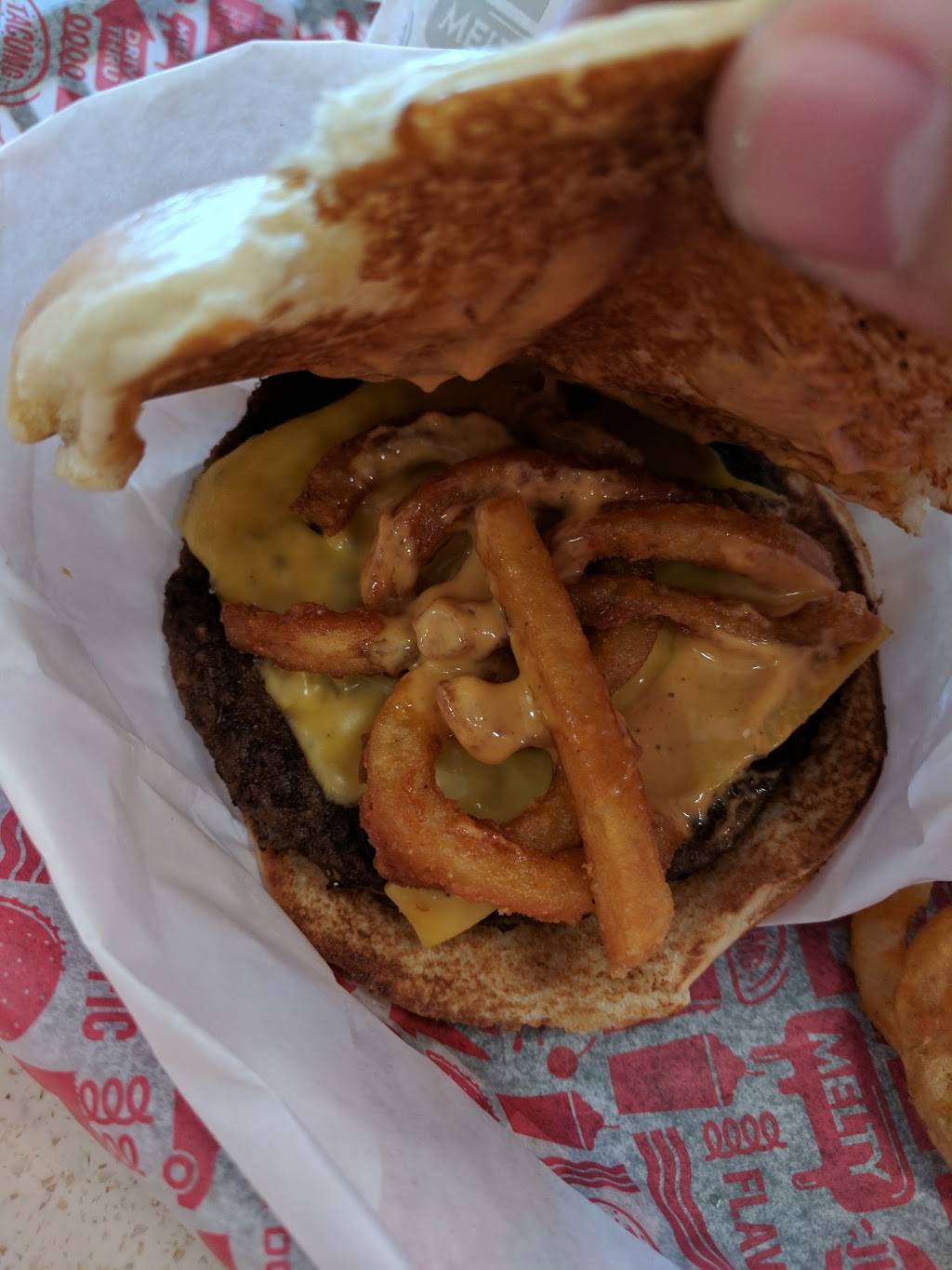 Jack in the Box | restaurant | 1125 N 51st Ave, Phoenix, AZ 85043, USA | 6024422155 OR +1 602-442-2155