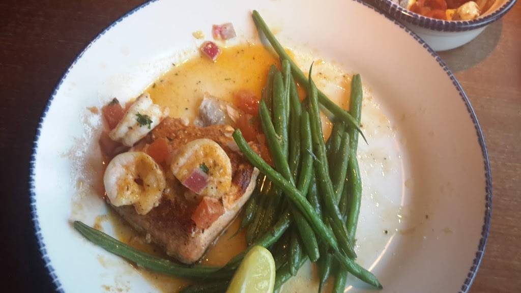 Red Lobster | restaurant | 5815 N Loop 1604 W, San Antonio, TX 78249, USA | 2106945912 OR +1 210-694-5912