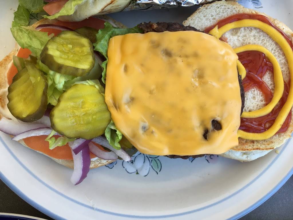 Tunis Seafood Wings And Subs Emerson St | restaurant | 2011 Emerson St, Jacksonville, FL 32207, USA | 9045513590 OR +1 904-551-3590