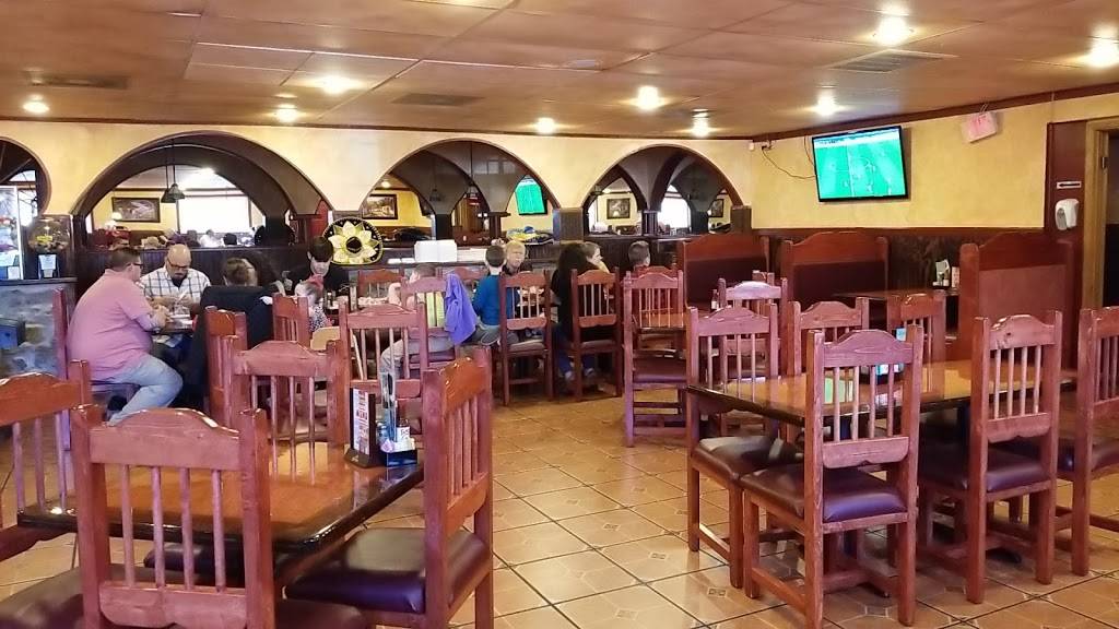 Rancho Nuevo | restaurant | 915 N Royal Ave, Front Royal, VA 22630, USA | 5405513576 OR +1 540-551-3576