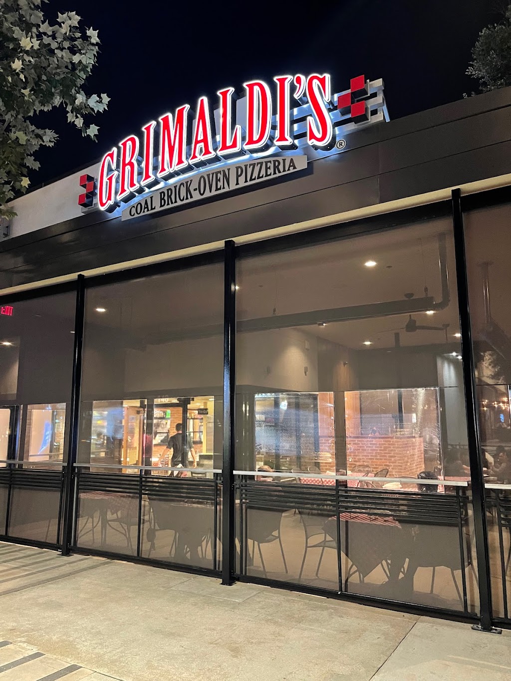 Grimaldis Pizzeria | restaurant | 11700 Domain Blvd #148, Austin, TX 78758, USA | 5128539075 OR +1 512-853-9075