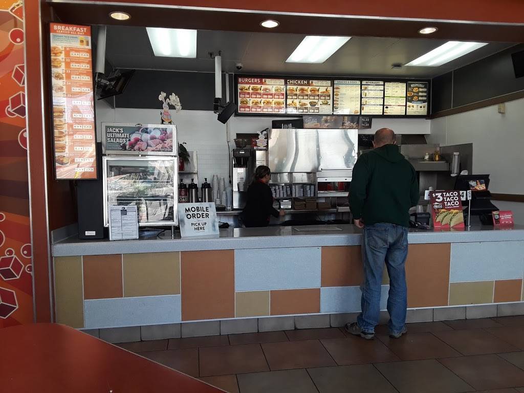 Jack in the Box | restaurant | 815 E Vista Way, Vista, CA 92084, USA | 7607582146 OR +1 760-758-2146