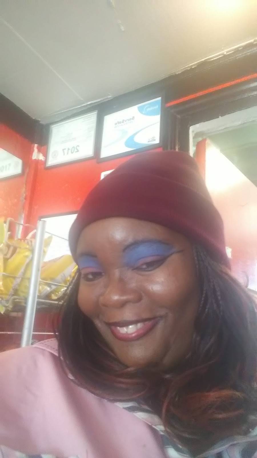 Destiny Dogs | restaurant | 310 8th St, Columbus, GA 31901, USA | 7062431962 OR +1 706-243-1962