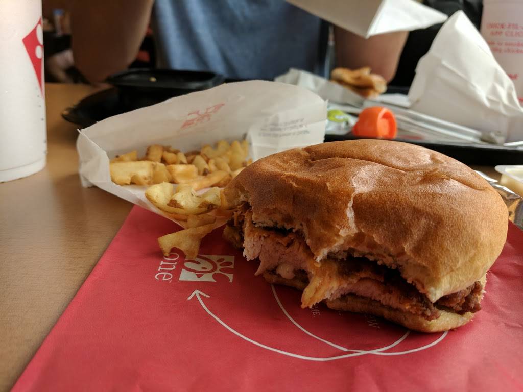 Chick-fil-A | restaurant | 210 Forty Foot Rd, Lansdale, PA 19446, USA | 2156317060 OR +1 215-631-7060