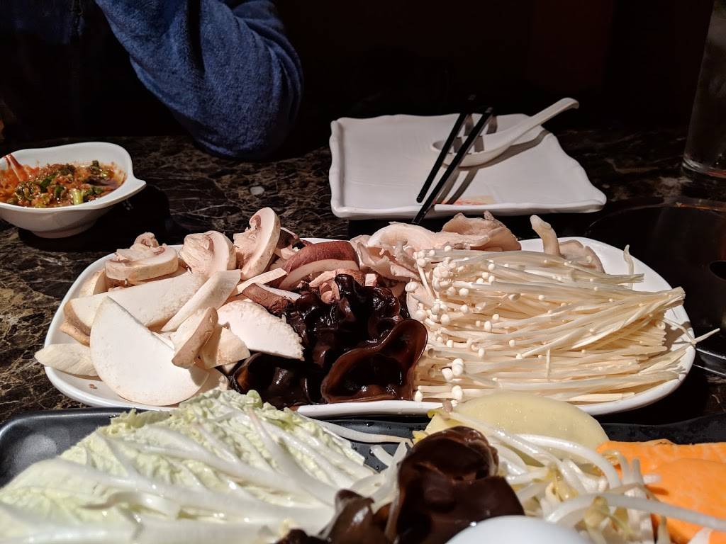 Han Restaurant | restaurant | 310 Prospect Ave, Hartford, CT 06106, USA | 8602165726 OR +1 860-216-5726