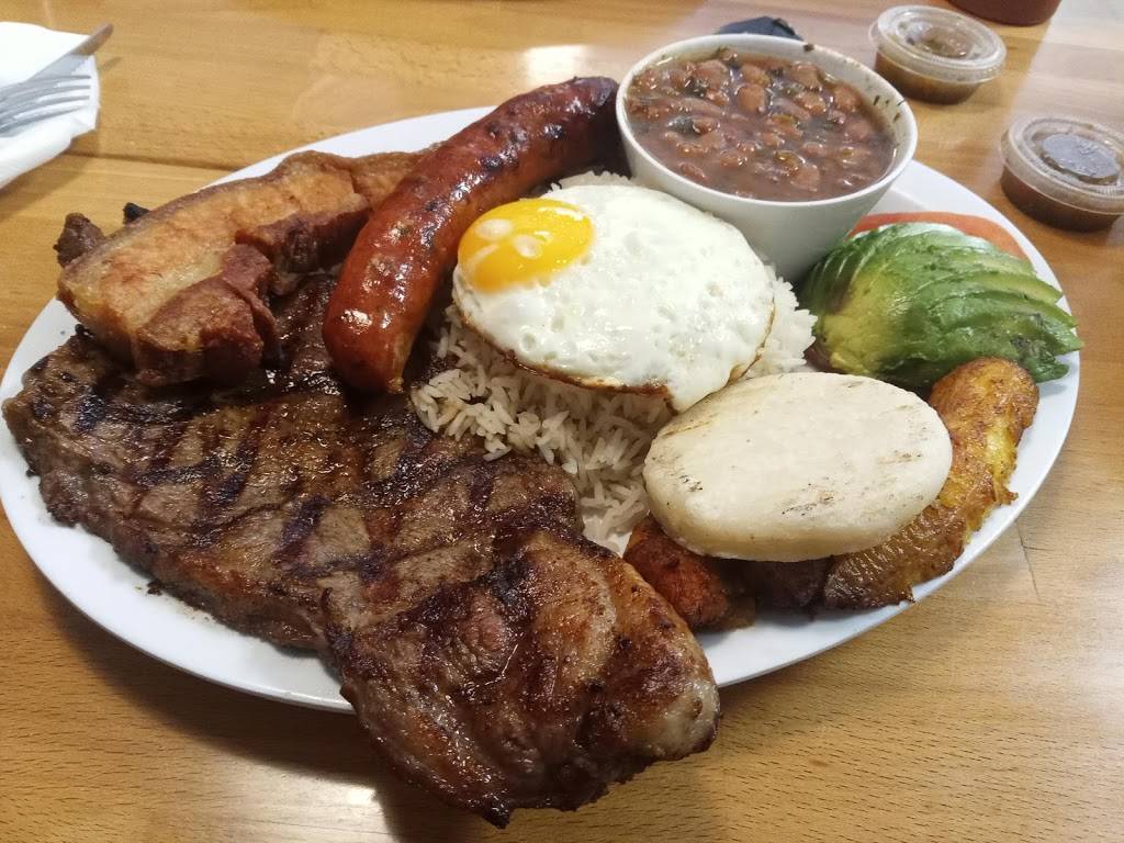 La Fuente Restaurant, Bakery & Cafe | bakery | 8687 W Irlo Bronson Memorial Hwy #103, Kissimmee, FL 34747, USA | 4077784388 OR +1 407-778-4388