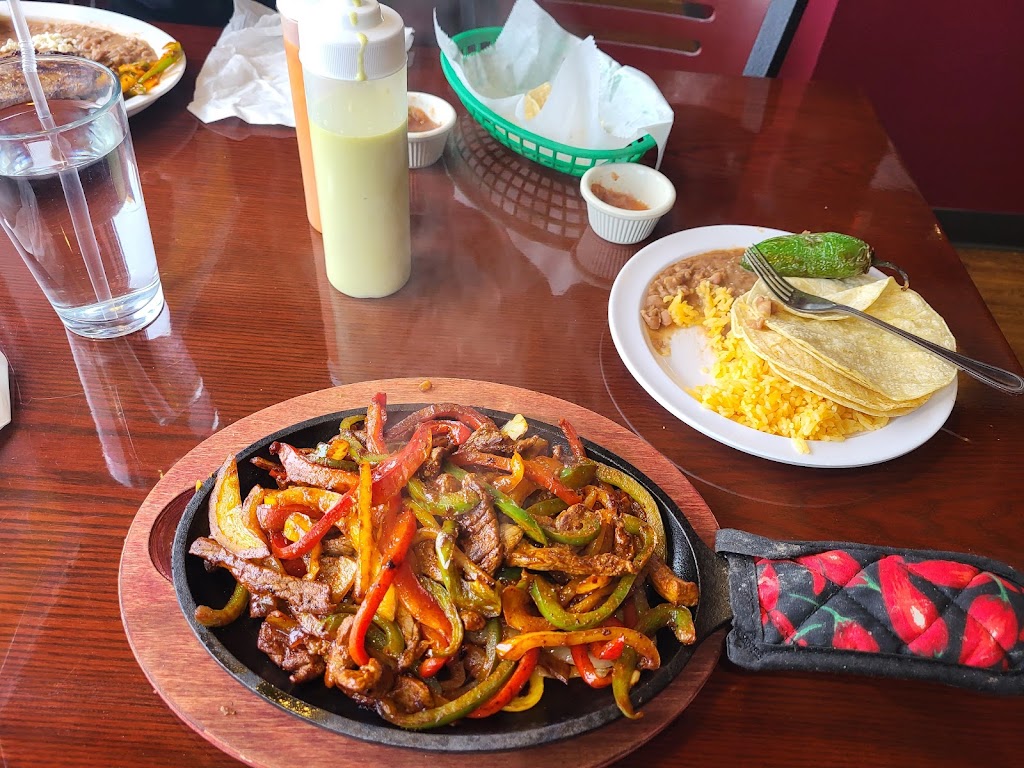 El Aguila Restaurante Latin Food | restaurant | 1552 Como Ave, St Paul, MN 55108, USA | 6512194746 OR +1 651-219-4746