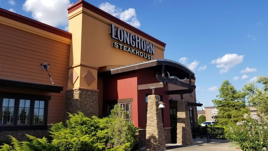 LongHorn Steakhouse | meal takeaway | 2521 W Memorial Rd, Oklahoma City, OK 73134, USA | 4059360742 OR +1 405-936-0742