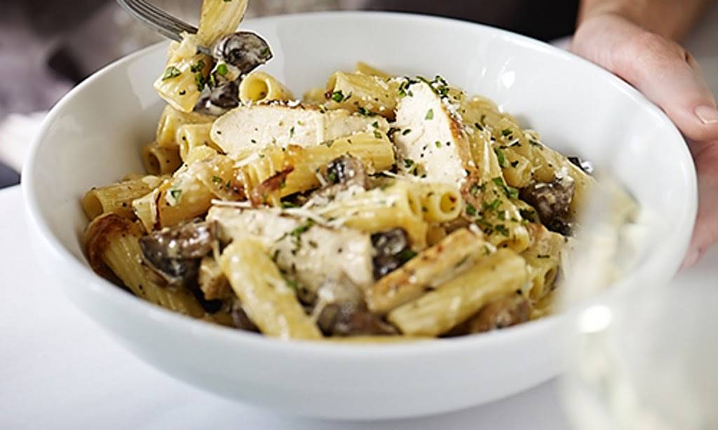 Romanos Macaroni Grill | restaurant | 3421 Sumner Blvd, Raleigh, NC 27616, USA | 9197922515 OR +1 919-792-2515