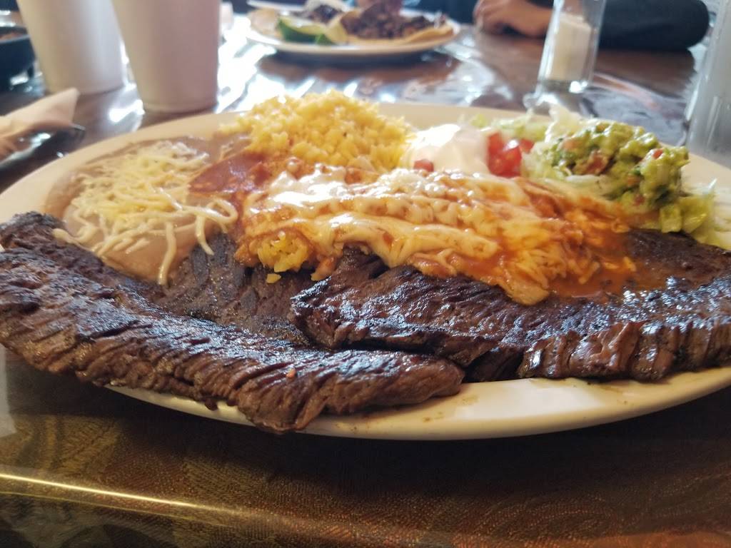 Salitre Restaurant | restaurant | 9284 Irving Park Rd, Schiller Park, IL 60176, USA | 8476711334 OR +1 847-671-1334