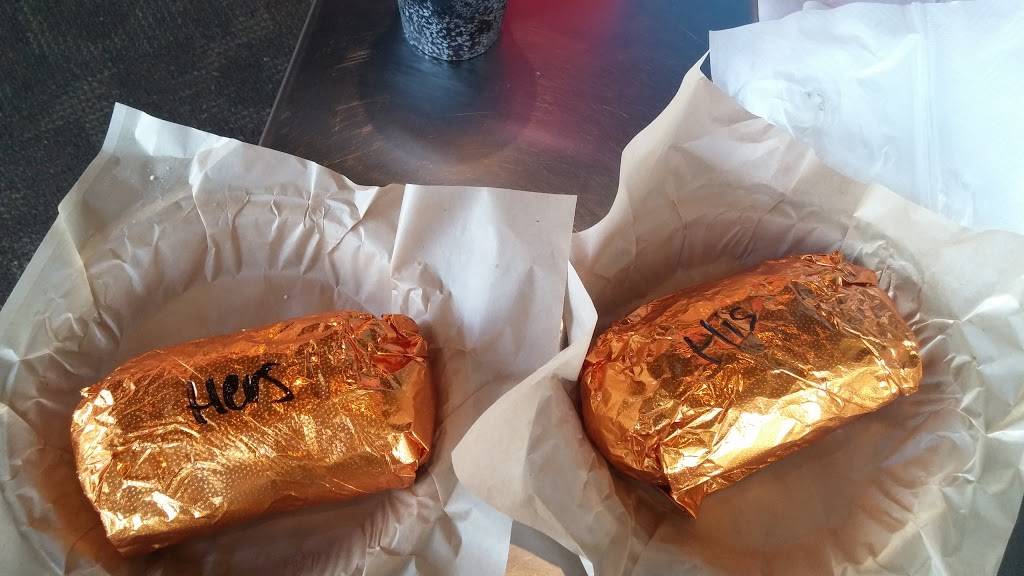 QDOBA Mexican Eats | restaurant | 15620 W National Ave, New Berlin, WI 53151, USA | 2627860900 OR +1 262-786-0900