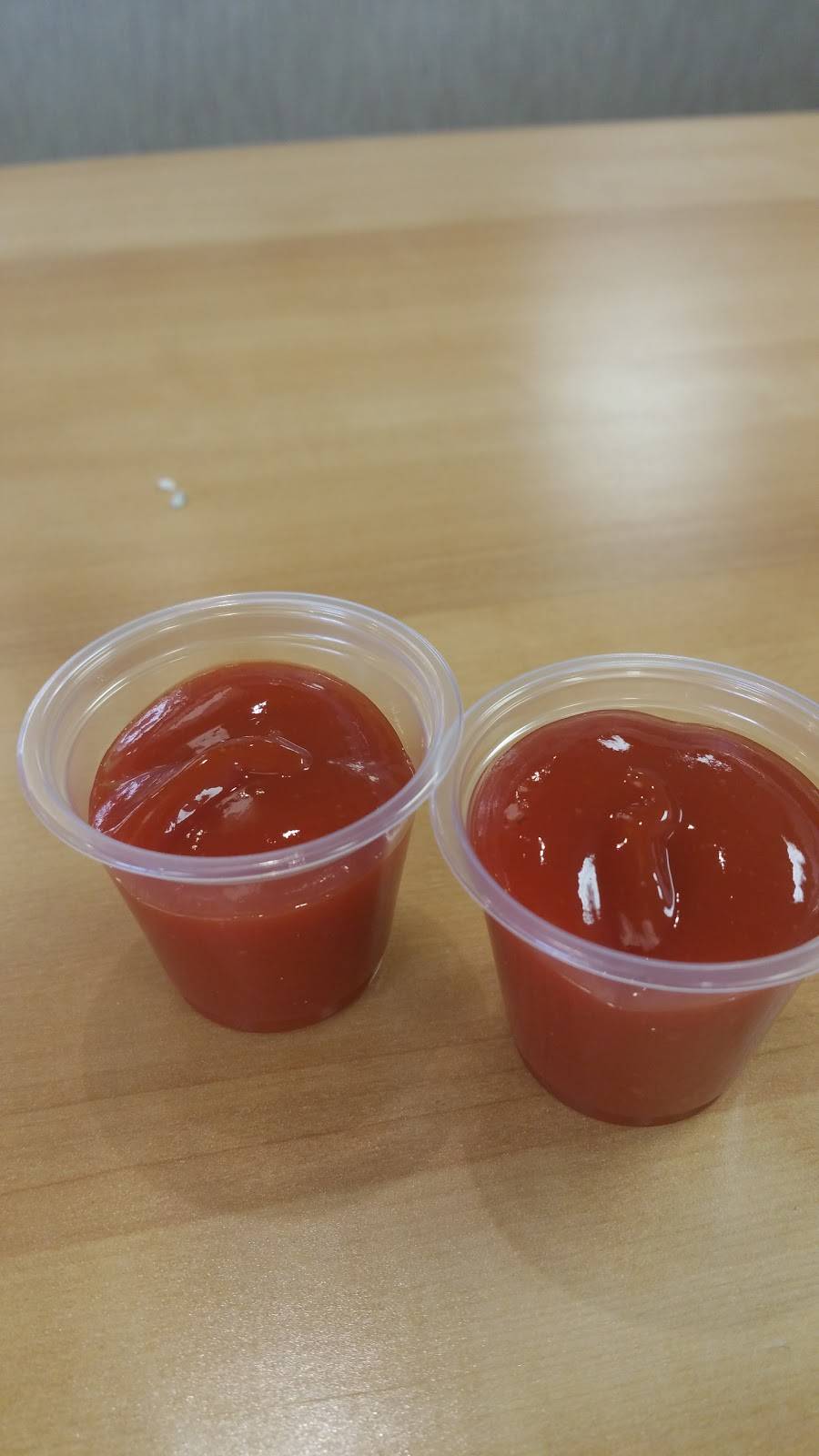 Wendys | restaurant | 1500 4 Seasons Blvd, Hendersonville, NC 28792, USA | 8286970095 OR +1 828-697-0095