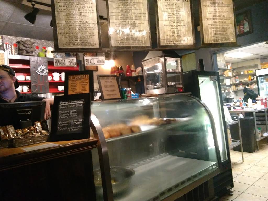 Emerald City | cafe | 3938 N Sheridan Rd, Chicago, IL 60613, USA | 7738573041 OR +1 773-857-3041