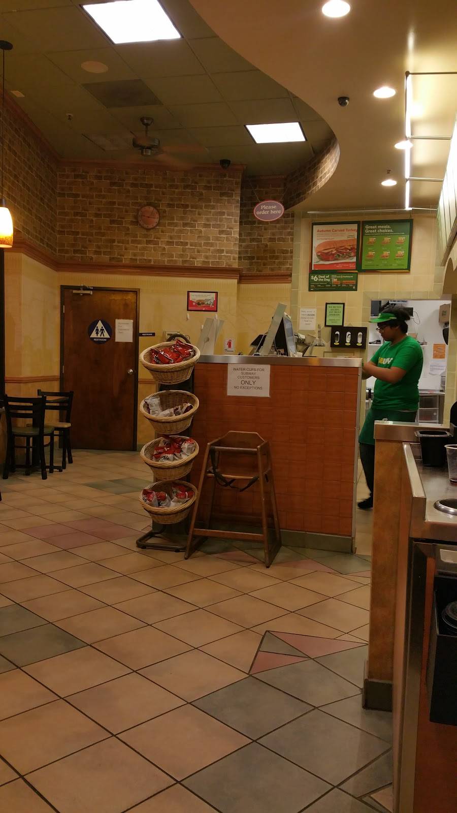 Subway Restaurants | restaurant | 1000 King Dr #101, Daly City, CA 94015, USA | 6504517640 OR +1 650-451-7640
