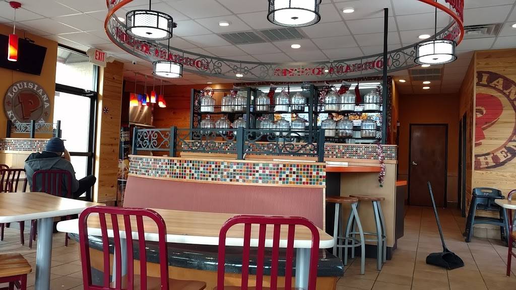 Popeyes Louisiana Kitchen | restaurant | 3021 Western Center Blvd, Fort Worth, TX 76131, USA | 8172329688 OR +1 817-232-9688