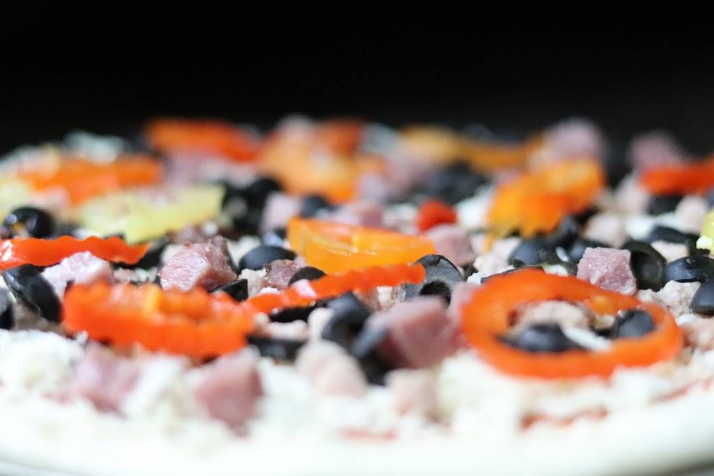 Med Pizza | restaurant | 1370 Boulevard Pie-XI N, Québec, QC G3J 1W7, Canada | 4188400666 OR +1 418-840-0666