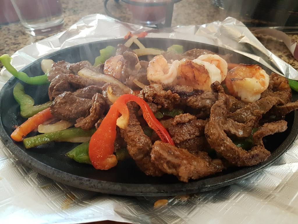 El Tapatio Restaurant & Cantina | restaurant | 40 Golf Club Rd, Pleasant Hill, CA 94523, USA | 9256762420 OR +1 925-676-2420