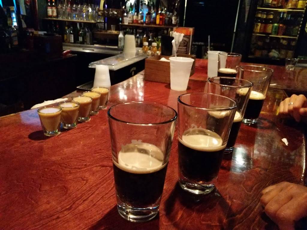 Mc Claffertys Pub | restaurant | 1301 University Ave, Morgantown, WV 26505, USA | 3042921110 OR +1 304-292-1110