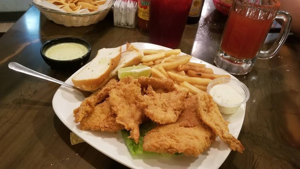 El Muelle Seafood | restaurant | 6705 Airline Dr, Houston, TX 77076, USA | 8329402388 OR +1 832-940-2388