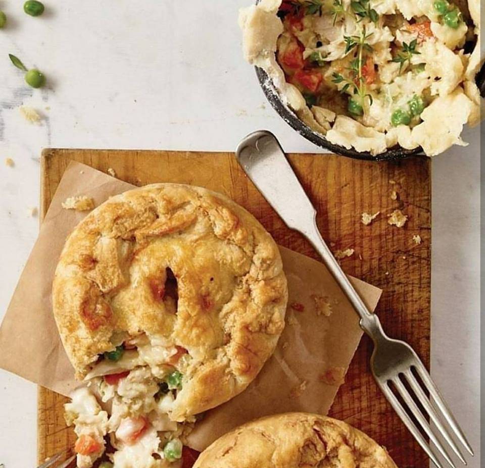 Fionn MacCools | meal takeaway | 547 Cundles Rd E, Barrie, ON L4M 0G9, Canada | 7059860150 OR +1 705-986-0150