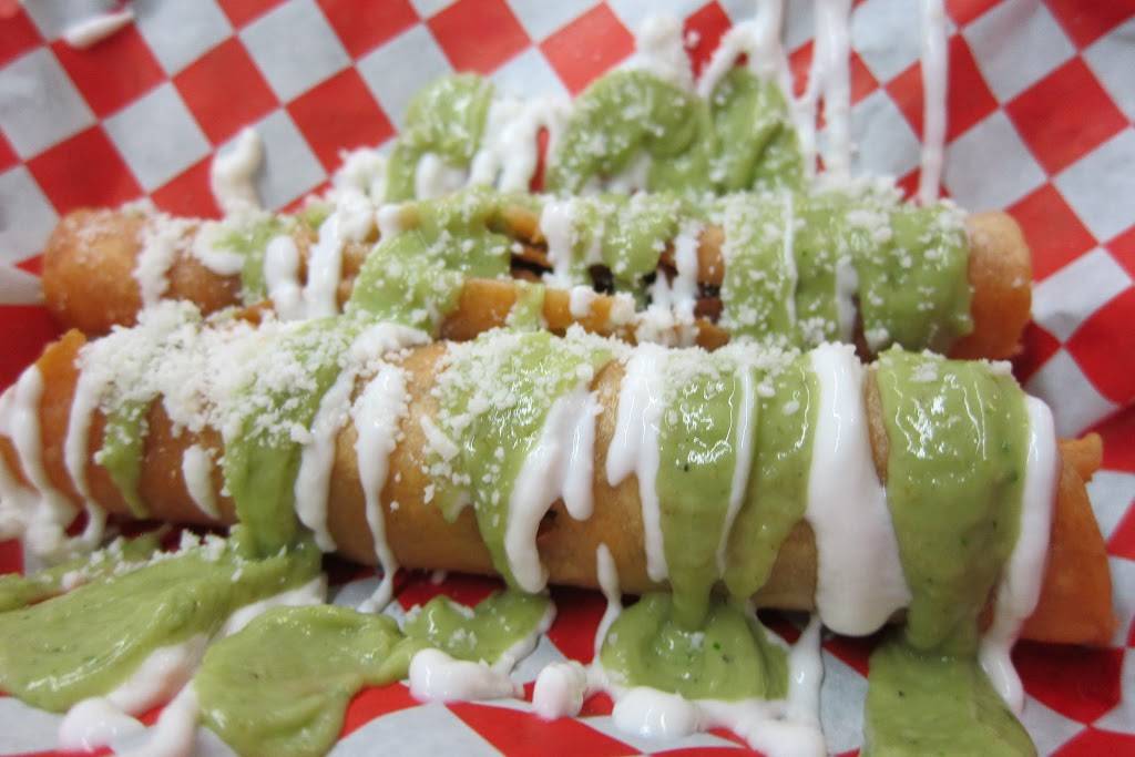 Pura Vida Mexican Cafe | restaurant | 238 W Carson St, Carson, CA 90745, USA | 4243640533 OR +1 424-364-0533