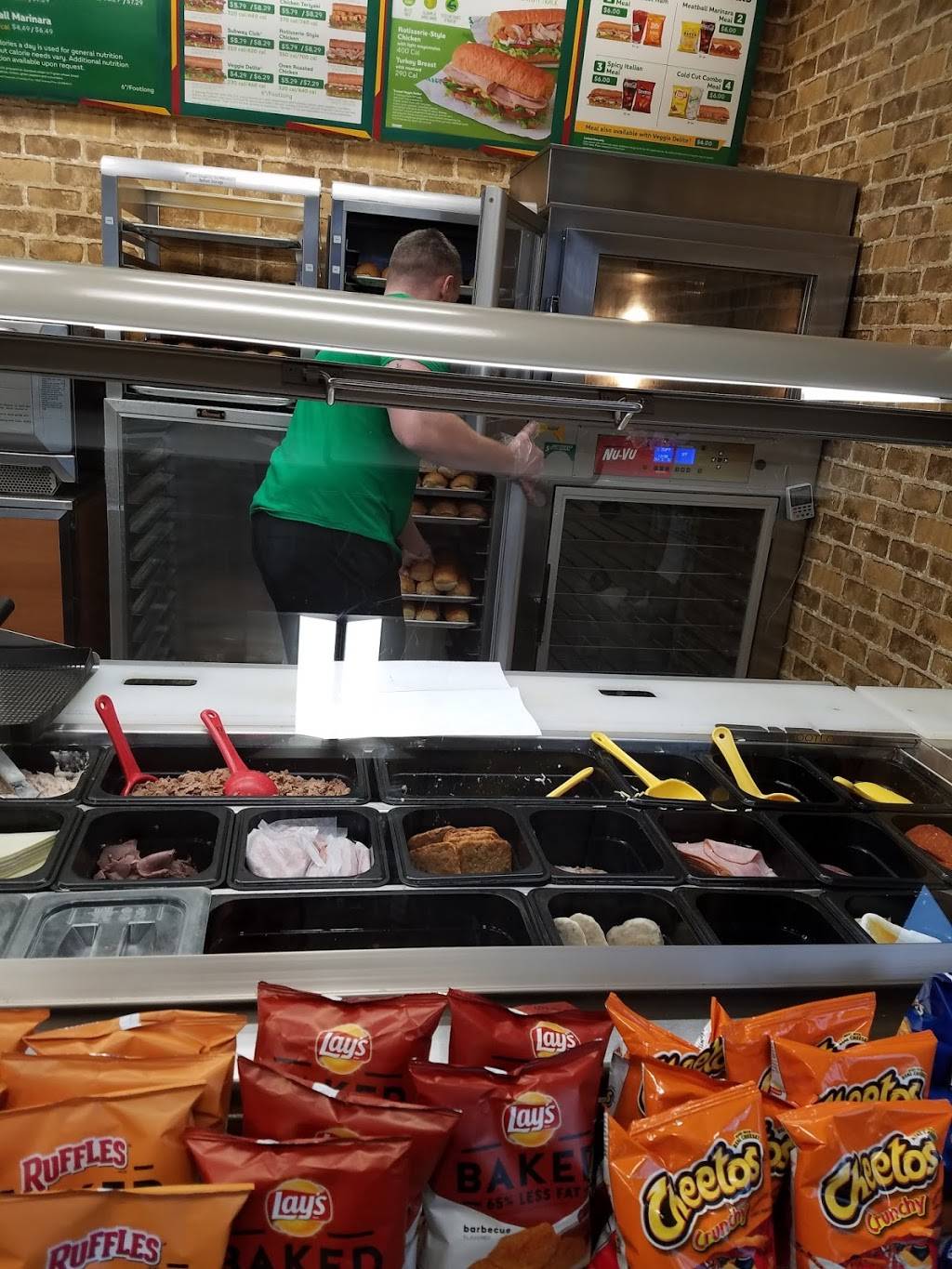 Subway | restaurant | 175 Northwoods Blvd, Vandalia, OH 45377, USA | 9372648520 OR +1 937-264-8520