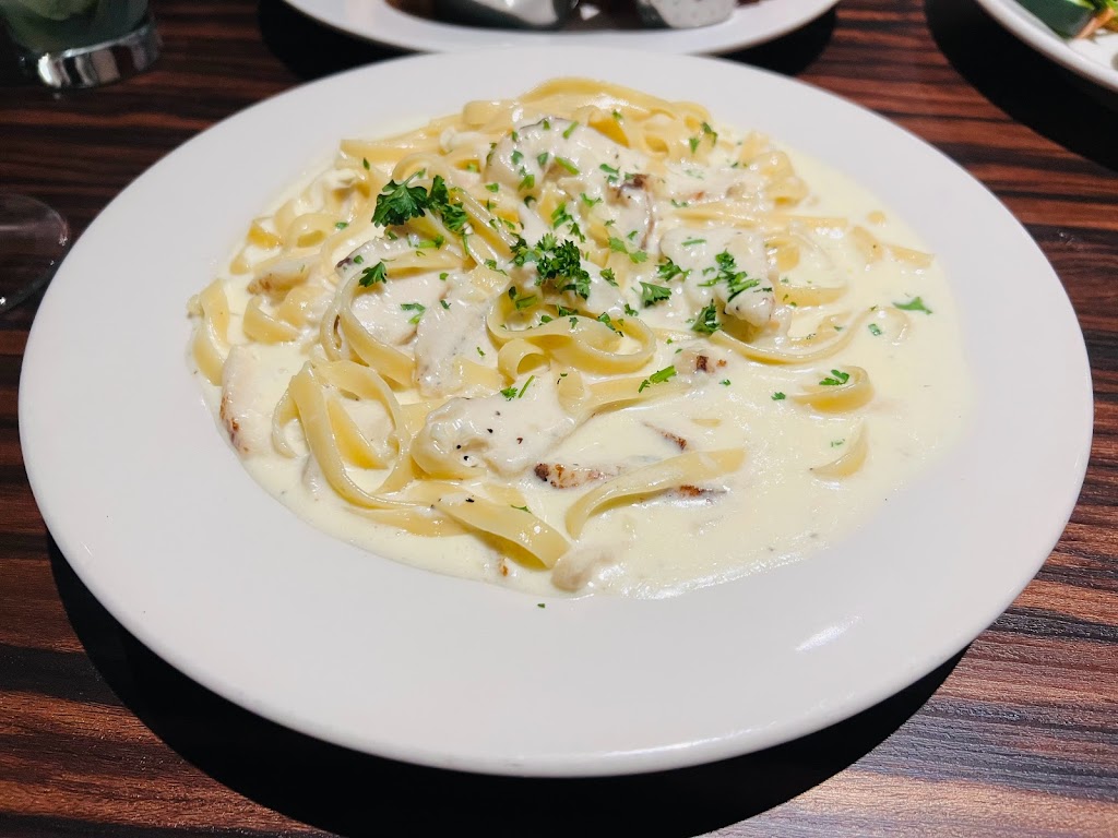 Sparky’s Landing | restaurant | 316 N Mt Shasta Blvd, Mt Shasta, CA 96067, USA | 5309186015 OR +1 530-918-6015