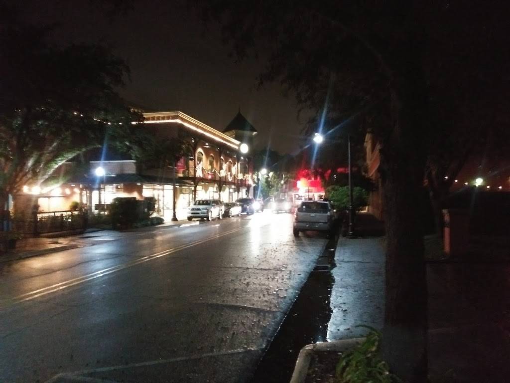 Love Shack | restaurant | 1013 Government St, Ocean Springs, MS 39564, USA | 2282151007 OR +1 228-215-1007