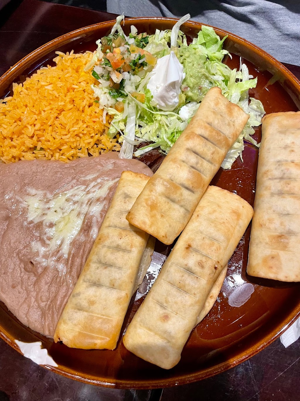 El Viejo Mexican Restaurant 2 | restaurant | 90 Twixt Town Rd, Cedar Rapids, IA 52402, USA | 3192004447 OR +1 319-200-4447