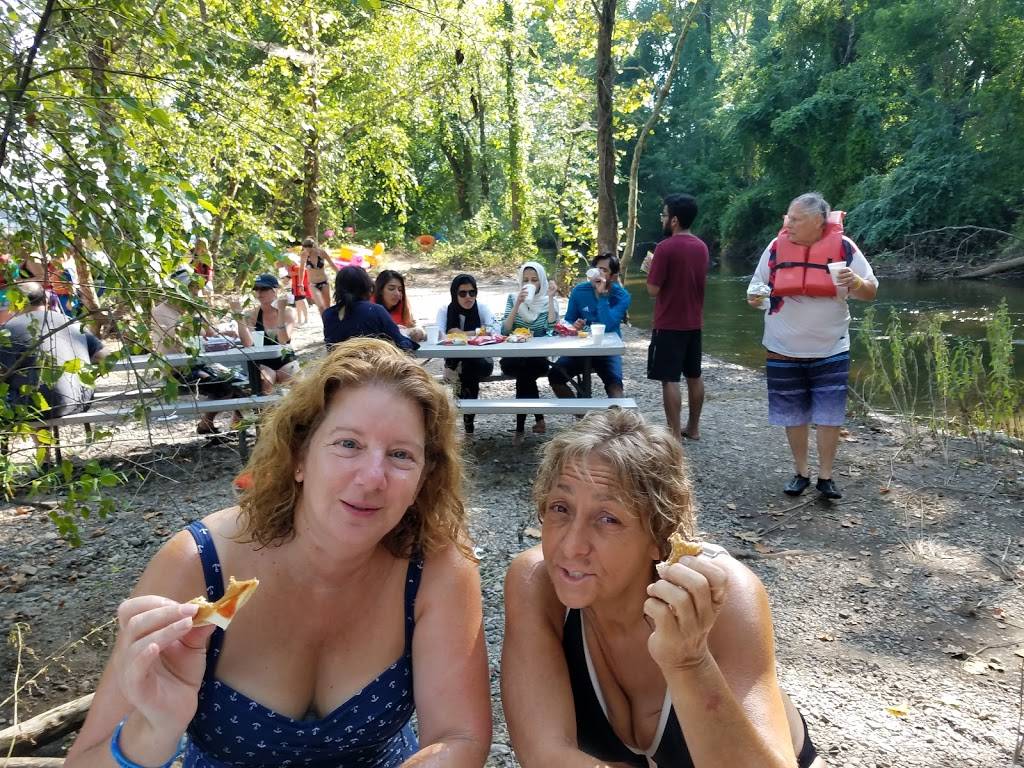 The Famous River Hot Dog Man | restaurant | 778 Frenchtown Rd, Milford, NJ 08848, USA | 9089965386 OR +1 908-996-5386