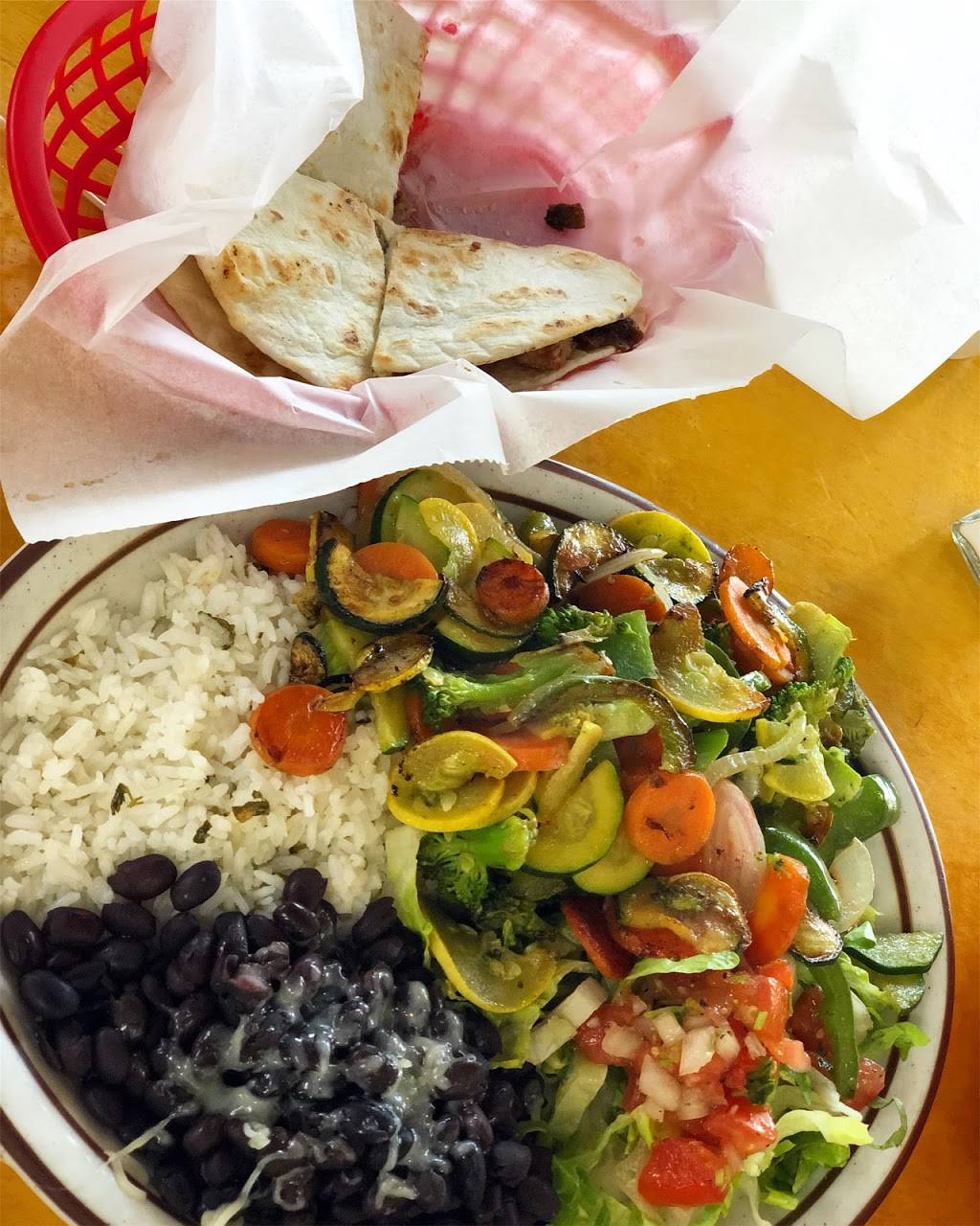 La Luz Mexican Grill | restaurant | 140 E Boardwalk Dr, Fort Collins, CO 80525, USA | 9702679444 OR +1 970-267-9444