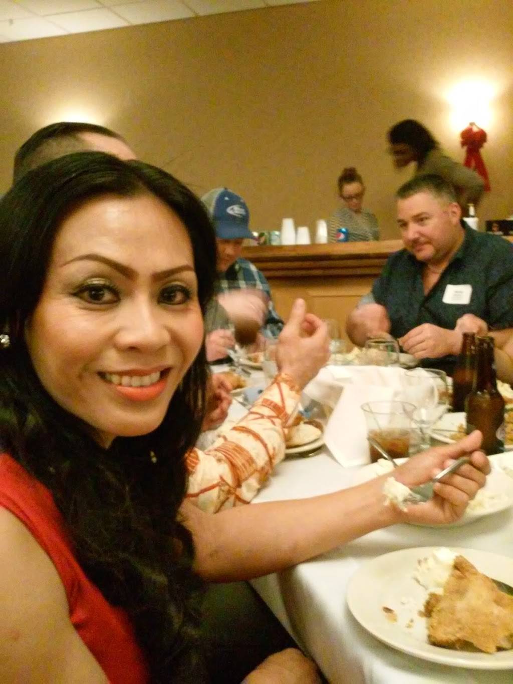 Swan Club in De Pere Wisconsin | restaurant | 875 Heritage Rd, De Pere, WI 54115, USA | 9203361531 OR +1 920-336-1531