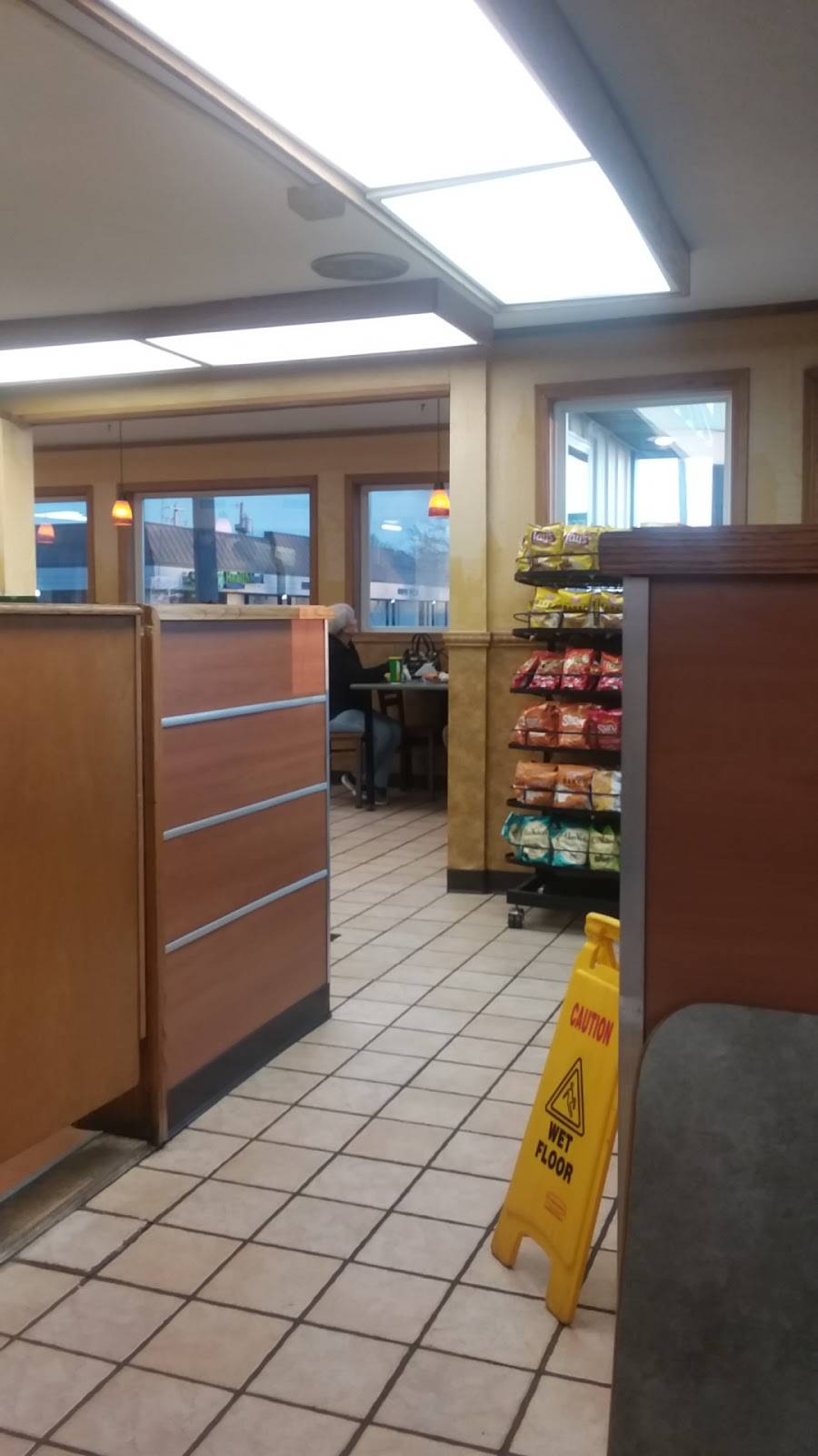 Subway Restaurants | restaurant | 400 N Morley St, Moberly, MO 65270, USA | 6602630543 OR +1 660-263-0543