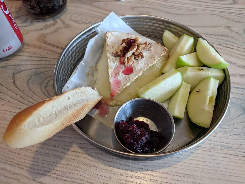 Wine 4 Oysters | restaurant | 1957 S Alafaya Trail, Orlando, FL 32828, USA | 4075077952 OR +1 407-507-7952