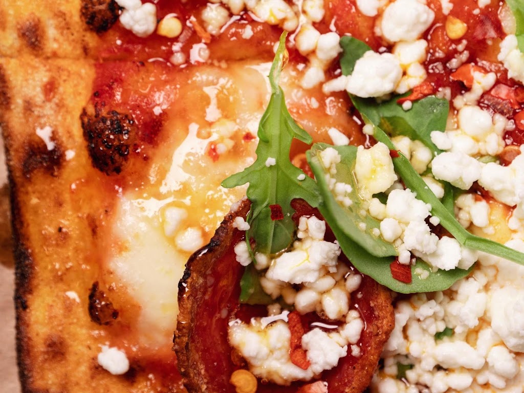 &pizza - Dulles II | restaurant | Concourse B Gate B71, Sterling, VA 20166, USA | 2023355991 OR +1 202-335-5991