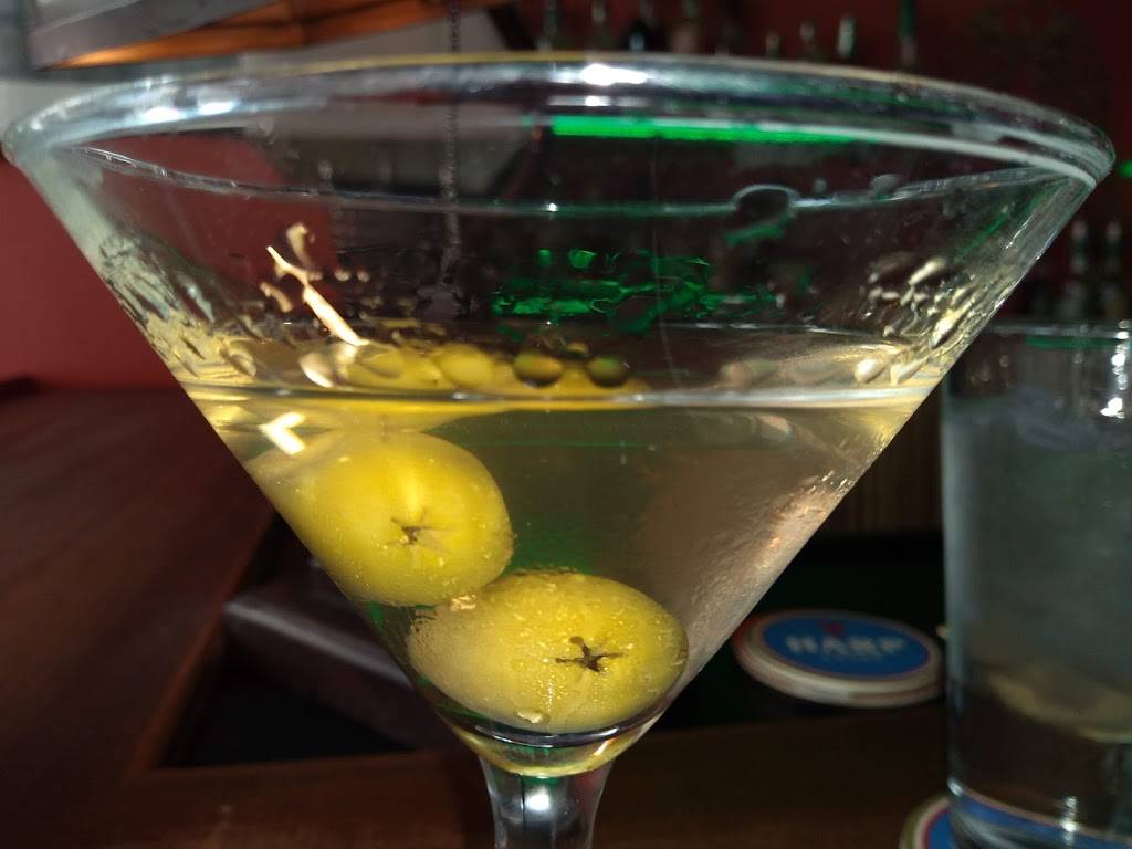 Beach Club Bistro | restaurant | 21939 Lakeshore Blvd, Cleveland, OH 44123, USA | 2167317499 OR +1 216-731-7499